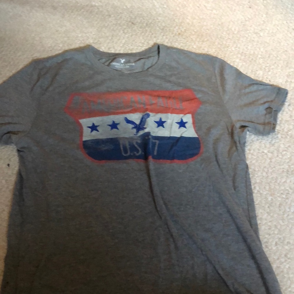 American eagle t shirt